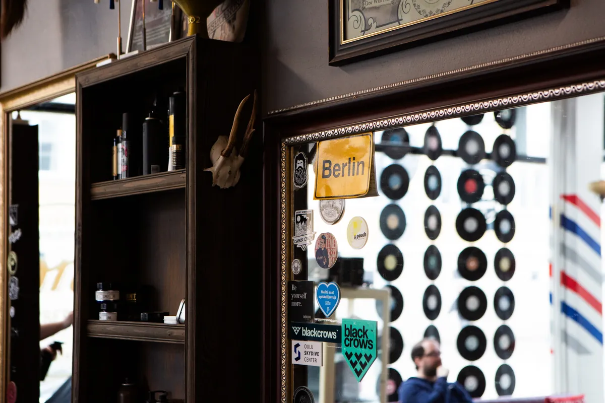 Brändikuvaus: Joni's Barbershop, kuva 7/7